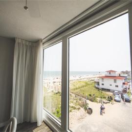 Surf Club Oceanfront Hotel, hotel di Dewey Beach
