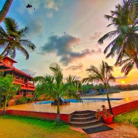 Paradise Lagoon: Kalyānpur şehrinde bir otel
