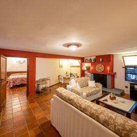 Tavernetta Apartment, hotel u gradu Iglezijas
