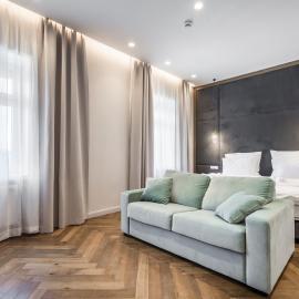 Budapest Eye- Boutique Suites, by BQA