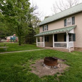 Spring Gulch Country House 9, hotel in Mount Airy