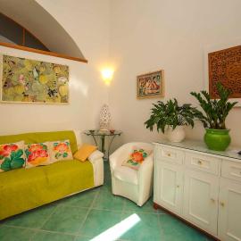 Atrani Apartments on the Amalfi Coast, air-purified, close to the beach and easy access, hotell i Atrani