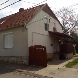 Budai Vám Apartmanház, hotel em Pécs