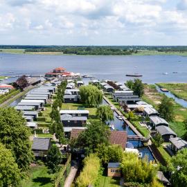 Viesnīca Chaletpark Kroondomein Giethoorn pilsētā Gīthorna