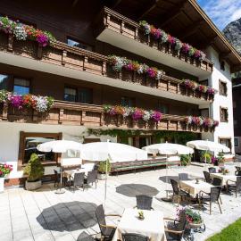 Pension Mittagskogel, hotell sihtkohas Sankt Leonhard im Pitztal