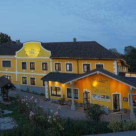 Perbersdorfer Heuriger, hotel v destinácii Neuhofen an der Ybbs