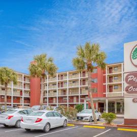 Ocean Club Resort Myrtle Beach a Ramada by Wyndham: Myrtle Beach'te bir otel