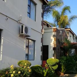 Pits lodge، فندق في بولوكوان
