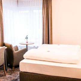 Wiechmanns Weserhotel, хотел в Браке