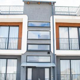 apart bun, hotel di Oradea