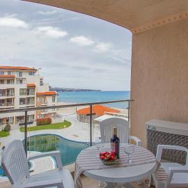 Sea view Obzor Beach apartment, hotel in Obzor
