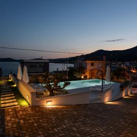 MARAVILLA SUITES, hotel u gradu 'PalaiónTsiflíkion'