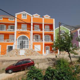 Mema's Apartment, hotel v mestu Ayia Evfimia