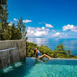 Viesnīca AQUA Boutique Hotel- Secluded Ocean View Suites & Infinity Pool pilsētā Glacis
