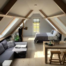 B&BOosterweg3 Studio - Free private parking, ξενοδοχείο σε Heemskerk