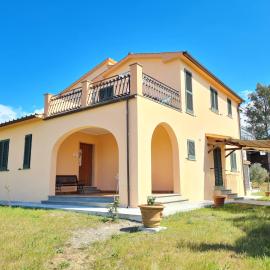 Agriturismo Buonavista - Parco della Maremma, hotel em Alberese