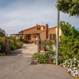 Vacanze Maria Stella, Hotel in Pescia Romana