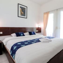 Balkondes Kenalan, hotell i Magelang