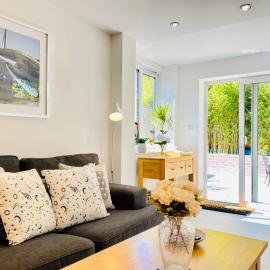 Amber Lodge Hickstead-B, hotel in Haywards Heath