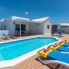 Villa Cancela by Villa Plus