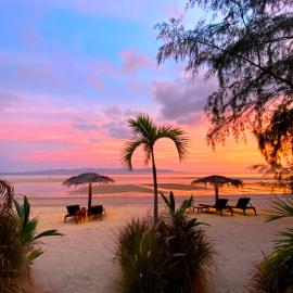 SeaEsta Beach, hotell i Baan Tai