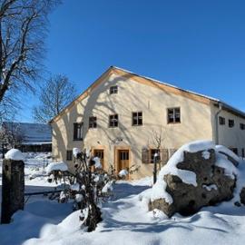 Ferienhaus Villa Kunnibunt, Hotel in Burgsalach