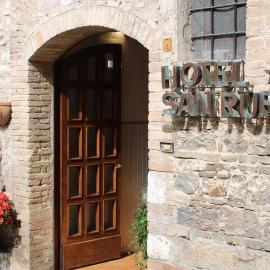 Hotel San Rufino, hotel Assisiben