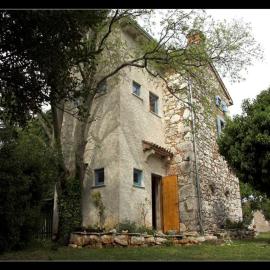 Holiday Home Botanica، فندق في Drenje