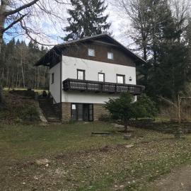 Horská chata na Brčálníku v srdci Šumavy、ジェレズナー・ルダのホテル