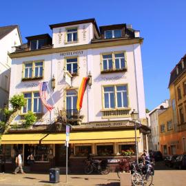 Pension Post Rüdesheim, hotel u gradu Rideshajm na Rajni
