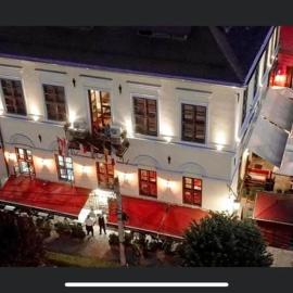 Pensiunea Gasthaus Alte Post، فندق في سيغيسوارا