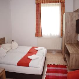 Varga Apartmanház, hotel in Zalakaros