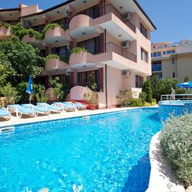 Family Hotel Rainbow, hotel in Sveti Vlas