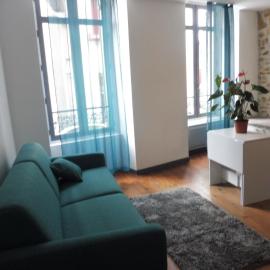Studio de charme au centre ville, viešbutis mieste Sali de Bearnas