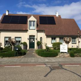 Chalet or Apartment nearby Roermond Outlet, хотел в Stevensweert