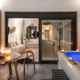 Pefkos Allure Luxury Suites with Jacuzzi in the heart of Pefkos!!!, Hotel in Pefki Rhodes