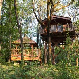 Cabane Perchée Spa Dordogne La Ferme de Sirguet, hotel a Monsac