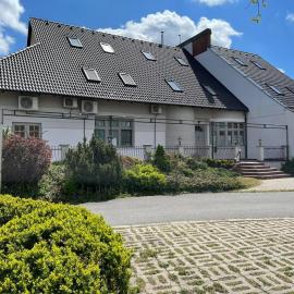 Szőlőfürt Fogadó, Hotel in Kecskemét
