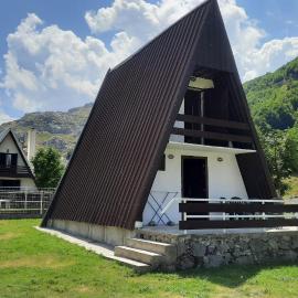 Katun Mokra accommodation & horseback riding、ポドゴリツァのホテル