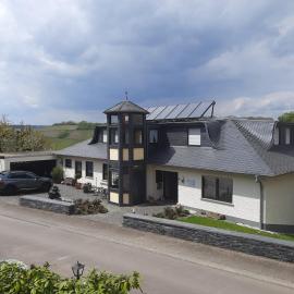 Gästehaus Sproß, hotel sa Veldenz