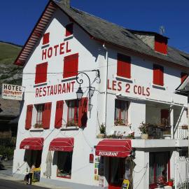 Hôtel les Deux Cols, hotel u gradu 'Sainte-Marie-de-Campan'