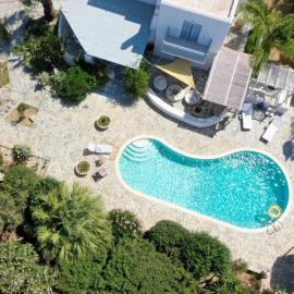 Riviera Paradise : unique vacations experience, מלון באליקו ביץ'