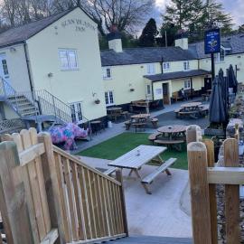 The Glan Yr Afon Inn, hôtel à Holywell