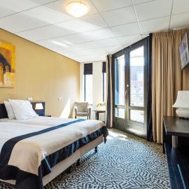 Hotel De Schout: Denekamp şehrinde bir otel