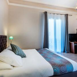 Hotel Sainte Anne - Apt, хотел в Апт