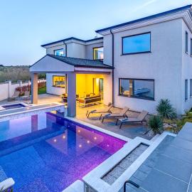 Exclusive VILLA Volme, hotel in Banjole