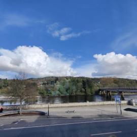 Stunning 2 Bedroom River View Apartment