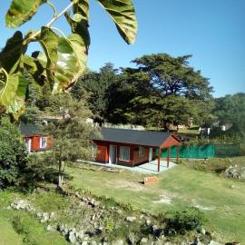 Cabañas los Plátanos, hotelli kohteessa La Granja