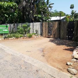 Elephant Walk Guesthouse and Back Packers, hotel in Phalaborwa
