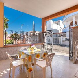 Villino Valentina by BarbarHouse, hotell i Torre Lapillo